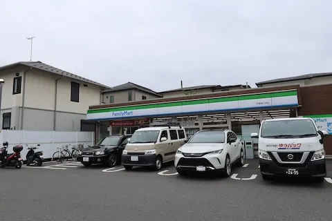 ファミリーマート平塚袖ヶ浜店