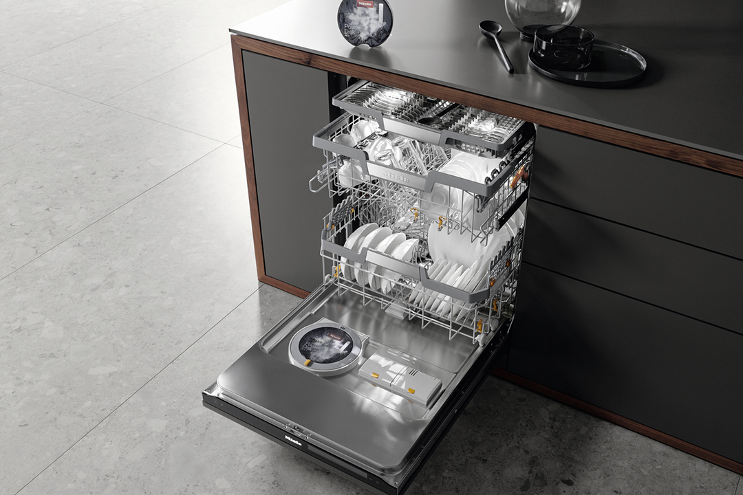 ⼤量に、きれいに、⼿間なくが叶う「Miele ⾷洗機」